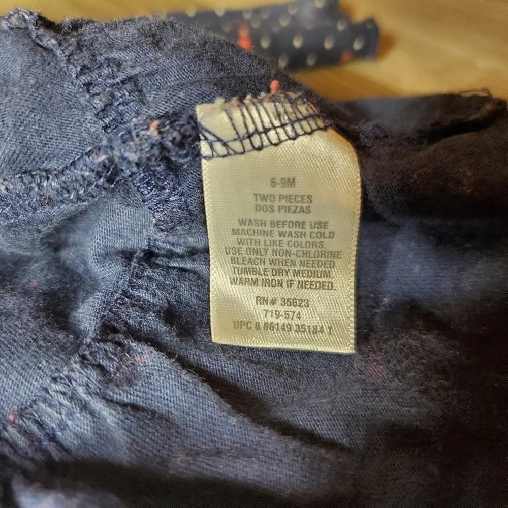 Child of Mine by Carter's and Old Navy Baby Girl 2pc Outfit Bundle 6-9m EUC